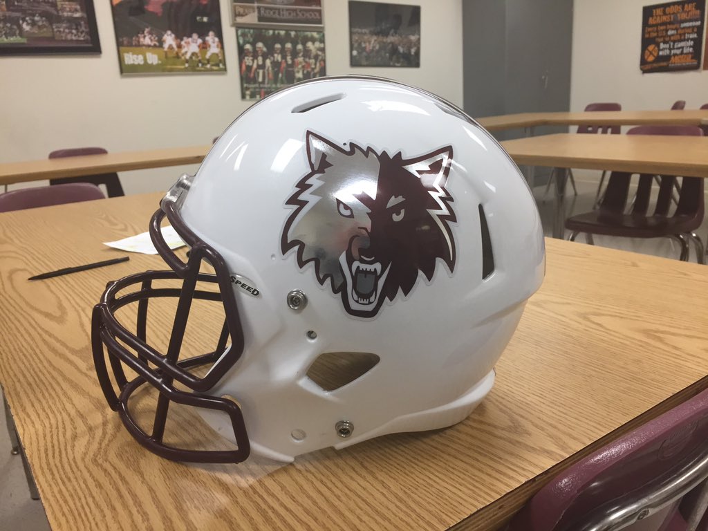 CoachSchremp's tweet photo. New look for the wolves next year! White helmet with chrome decals #lookgoodplayevenbetter https://t.co/64PrlGsEPU