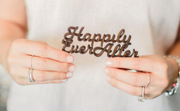 stylemepretty's tweet image. 5 #BudgetFriendly tips from a wedding planner! File this under must-read: stylemepretty.com/2015/03/04/5-b… @ElyseHallphoto