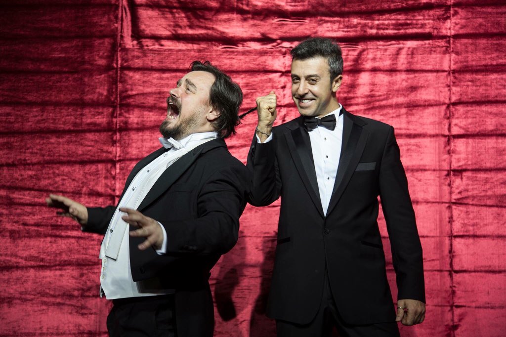 20 yıllık arkadaş tenorlar düello yaparsa nasıl olur?Cevabı için pazartesi @MasqueradeClub 'a bekliyoruz. #twotenors
