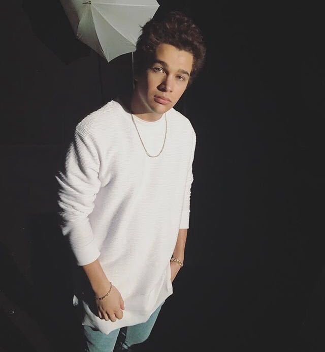 acmdinfo's tweet photo. Katya ha comentado en una foto de austin.
-ainara https://t.co/5jlgj5pUvq