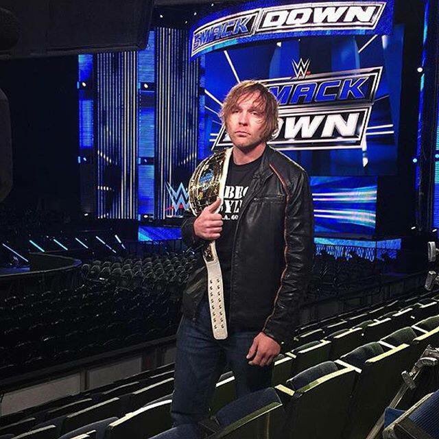 deanfan79's tweet photo. The #LunaticFringe before #smackdown #us #wwe #deanambrose #itc #themostbeautiful #mylove https://t.co/mgzKPLh4wS