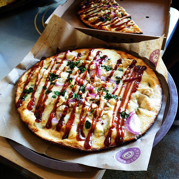 lizzyalfs's tweet photo. .@pieology pizzeria coming to downtown Franklin: https://t.co/4bLR4NdOh9 @DwtnFranklinTN @Tennessean https://t.co/fLTTaScLD0