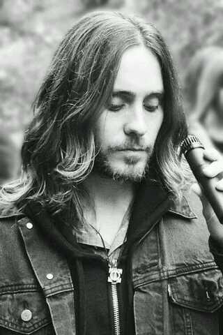 wtbfechelon's tweet photo. Mars RT' LoneStar♥@Coco_Mars_: @30SECONDSTOMARS #FBF #MARSflash London - Soho Square May 30, 2013 https://t.co/YZ6cRkO0AR'