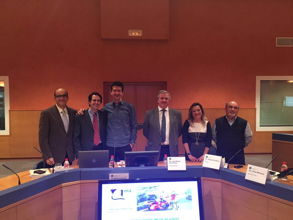 inigosoteras's tweet photo. Hoy gran día para Paco Gallego PhD por la lecturaTesis doctoral. Primera sobre HEMS en España. Sobresaliente unanime https://t.co/LwoOaVADbR