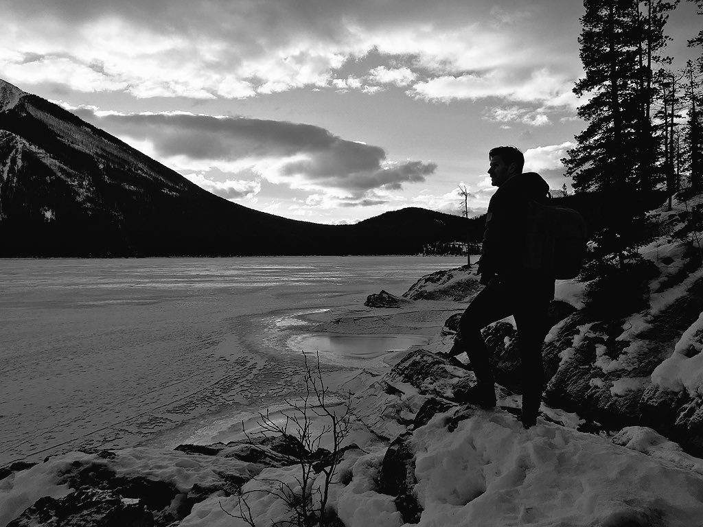 LifeCapture's tweet photo. Great shoot with @grantcooperfilm @thinlinefilms & @scottcbakken for @skillshare in #Banff
#BTS #LifeCapture https://t.co/siwwfZd4Zm