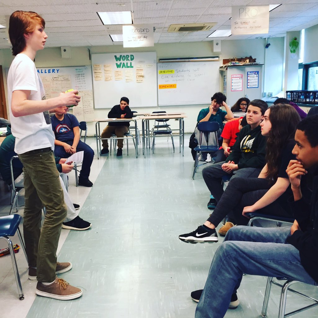 DeSimone227's tweet image. First philosophical chairs debate of the year! #argumentwriting #RIPPIB