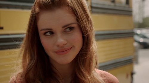 tw_astrology's tweet photo. The signs as characters: Pisces - Lydia Martin https://t.co/Pl3LpJqtAl