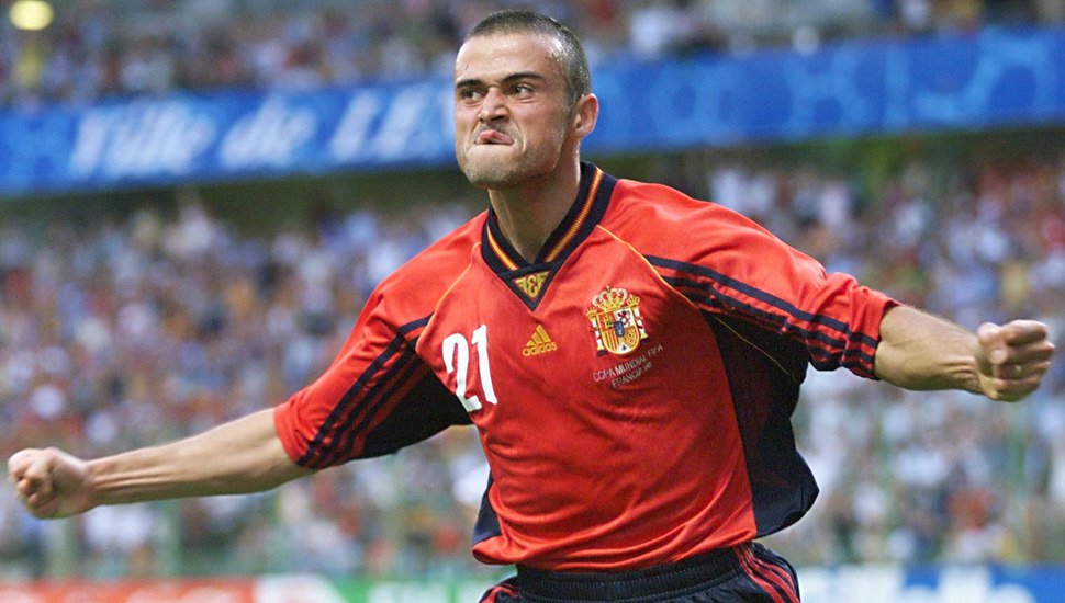 Luis #Enrique in #Spain national team at #WorldCup in #France. Do you remember his position on the pitch? #Barca