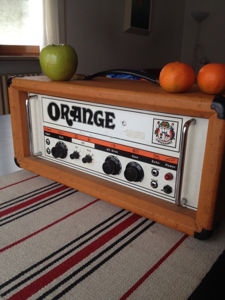 DEADPEACH_gio's tweet photo. #orange #Apple #or120 #deadpeach https://t.co/qODwpEBioA