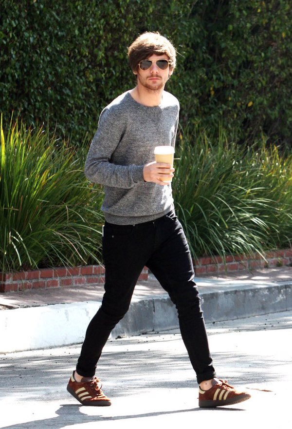 alaanpiris2's tweet photo. Louis in Los Angeles earlier today (29.01.2016) (1-4) 🌴 https://t.co/ZXN04Z0hgP