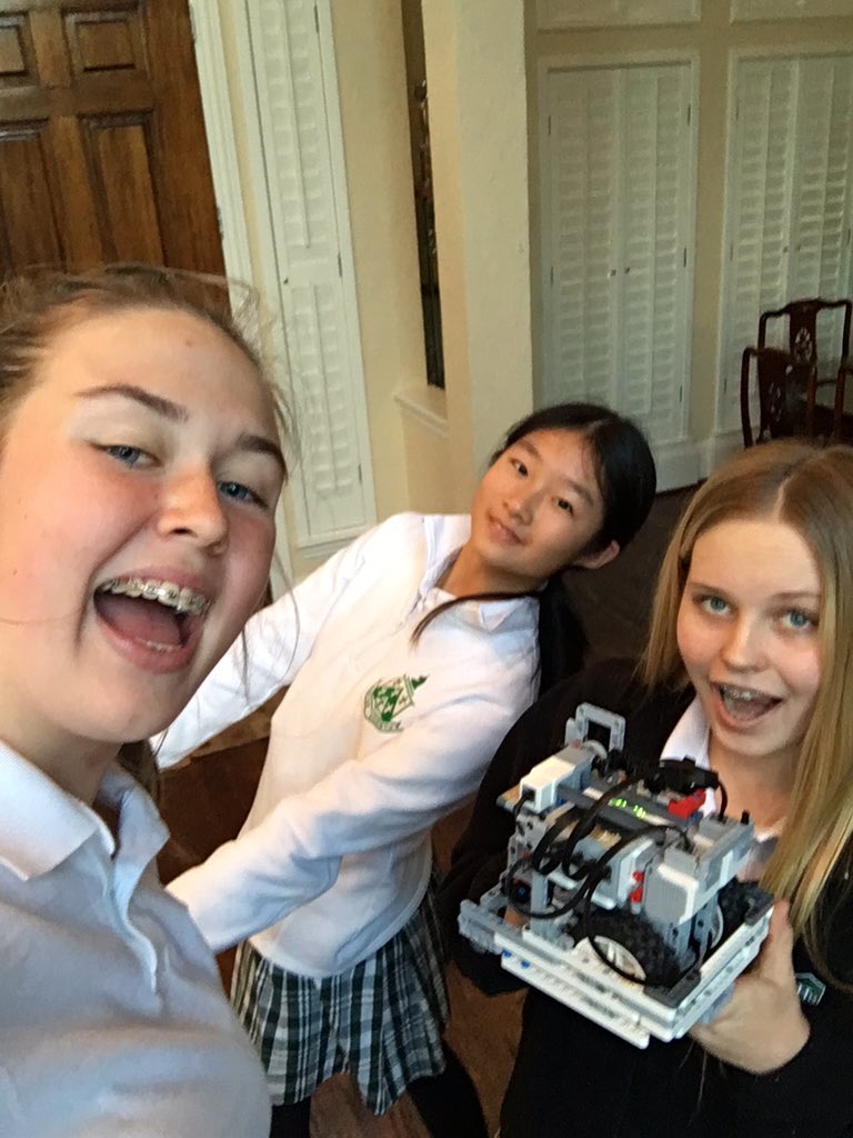 RobomonkeysFll's tweet photo. Friday nights! Love our robot! #selfie #fll #trashtrek #robotics #robomonkeys #loveourteam #doyoubiteyourthumb https://t.co/kAWMvQPwNW