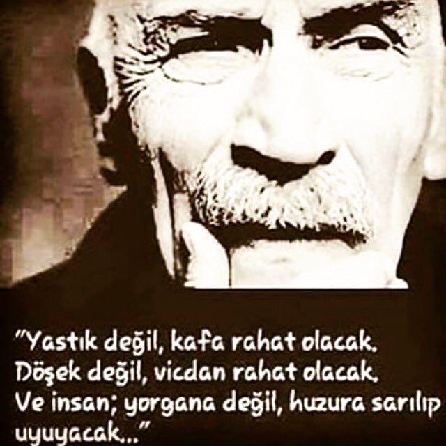 "GerçekZenginlik Sevgidir" Gülümsemek Adaleti Bozuk Düzene Sessiz Bir Küfürdür... 🙃🙃🙂🙂 İyi Geceler