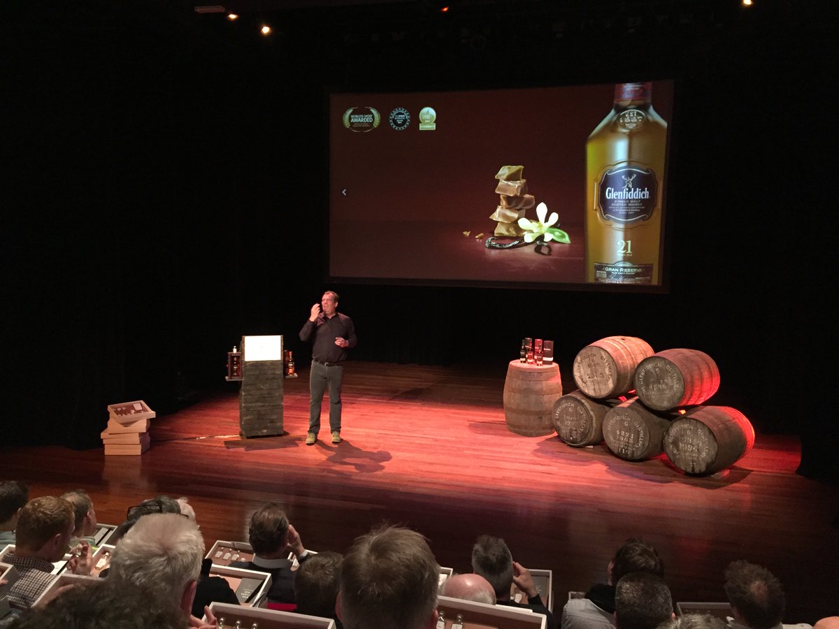 #Glenfiddich ambassadeur Tony van Rooijen neemt je op zeer gepassioneerde wijze mee tijdens de
Virtuele #whiskyreis