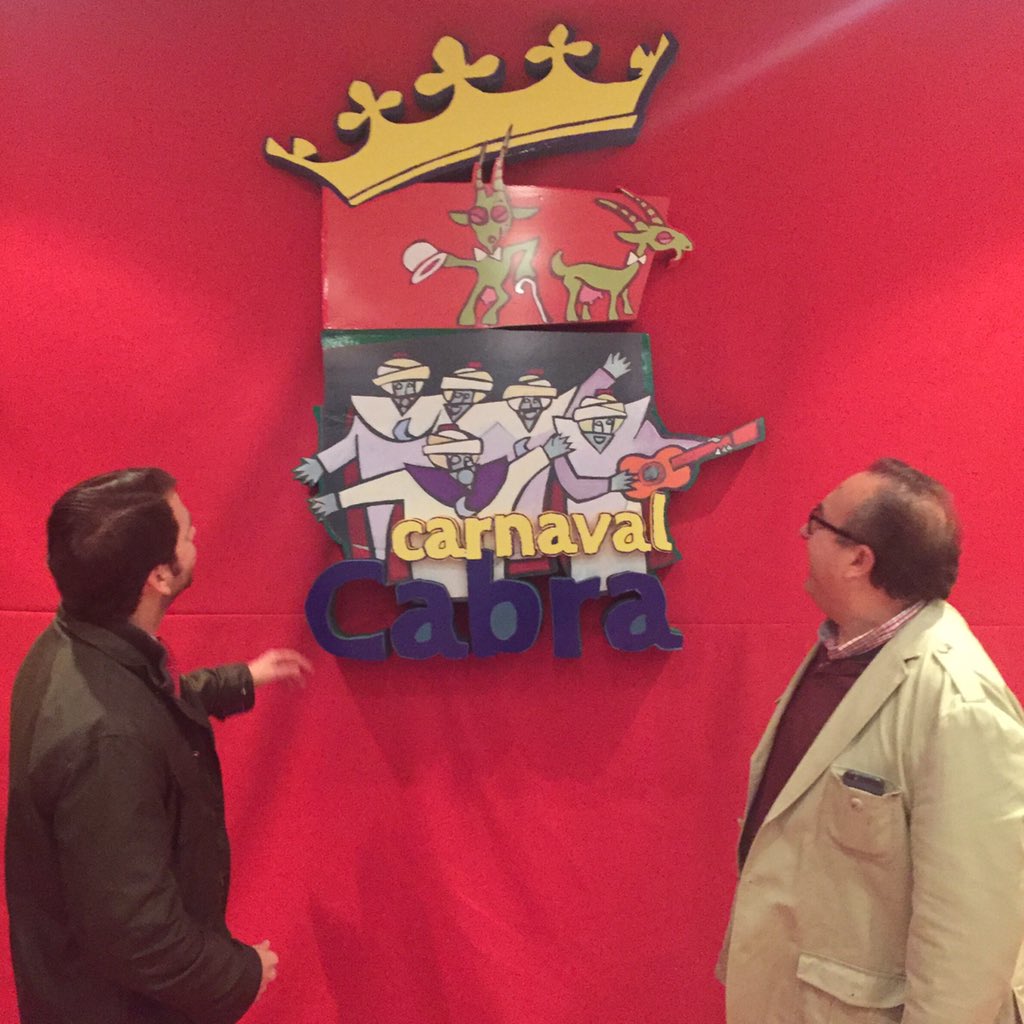 fernandopriego's tweet photo. Disfrutando del concurso regional Carnaval de Cabra! Cada vez más grande! #CAC2016 https://t.co/k6rtNkE5gc