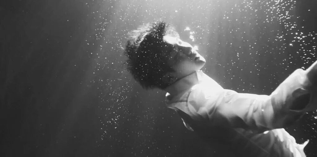 Candlejun_'s tweet photo. 📌 #FicBackInTime
ค่ำคืนที่สิบห้า : ฝันกลางวัน (2)
#MinYoon #2Seung #มินยูน #ทูซึง
https://t.co/OZ67Il6GQi https://t.co/ykra94l2sV
