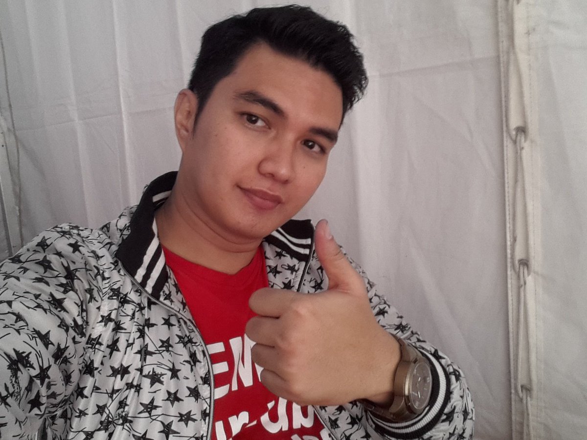 alditaher_indo's tweet photo. @InboxSCTV_ karnaval @SCTV_ kuningan mana suaranya ... retweet ya... https://t.co/gQw8hI49Rk