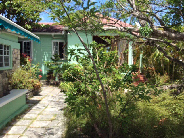 Looking for an investment property? Check out this 100-year-old refurbished house: antiguanice.com/v2/client.php?…
