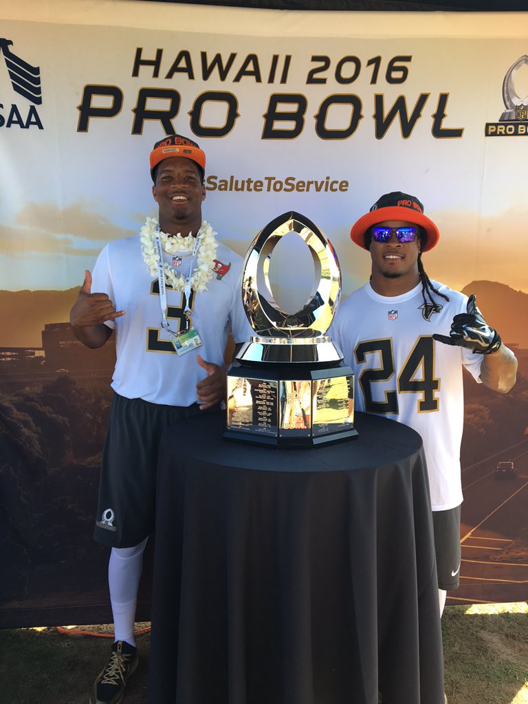 Jaboowins's tweet photo. If you gone do it DO IT BIG a BLESSING and privilege to be reunited with this soldier @devontafreeman #GoNoles https://t.co/jYEPFoOrc5