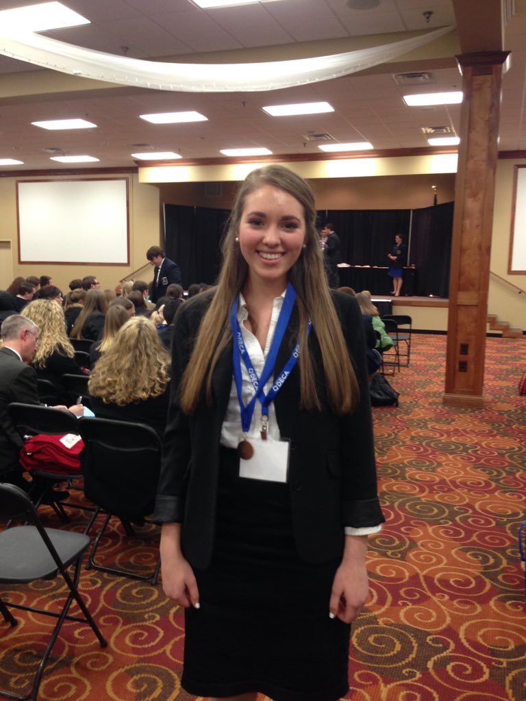 KarnsDECA's tweet image. KHS DECA state competitors. #tndeca