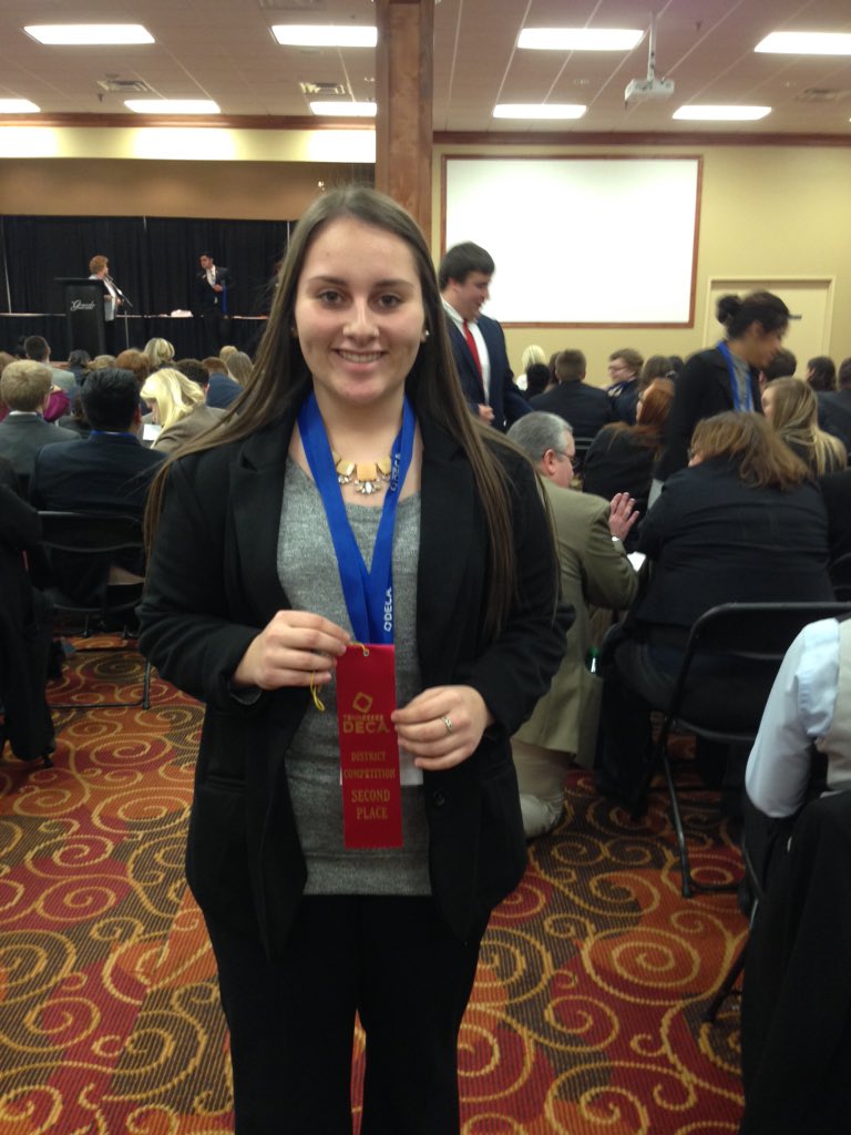 KarnsDECA's tweet image. KHS DECA state competitors. #tndeca
