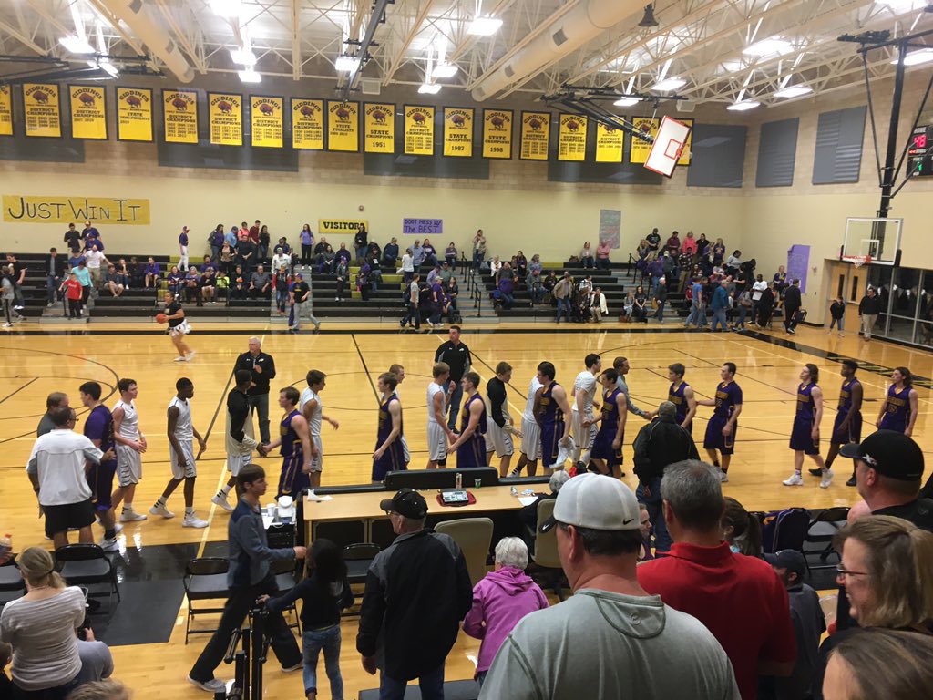 Giddings was down the whole game but in the end they came out on top vs La Grange with a score of 48-38