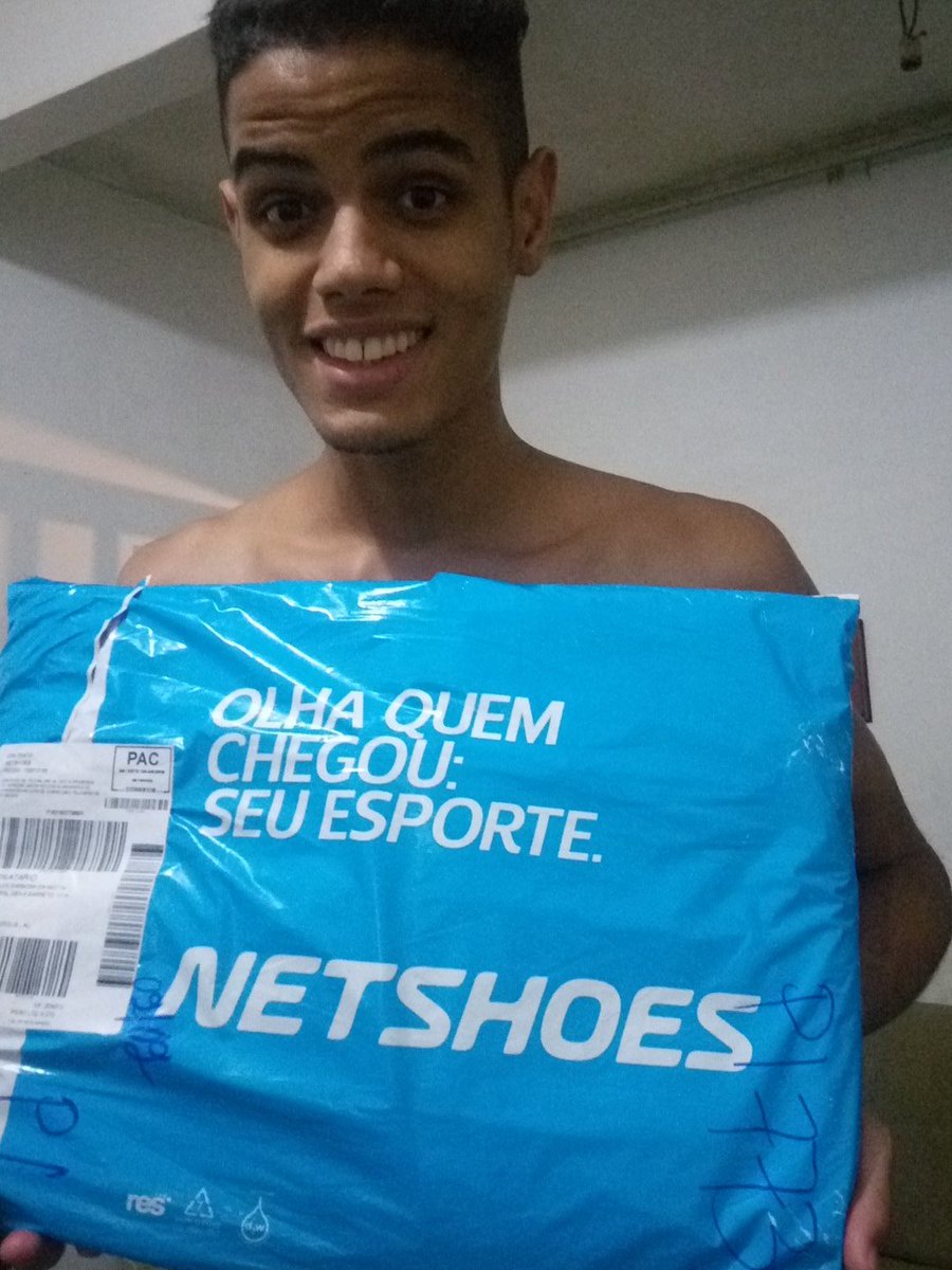 Roger_AlexMotta's tweet photo. #enfimchegoudesdenovembro #comprainternet #muitofeliz https://t.co/Irdf8r6dsL