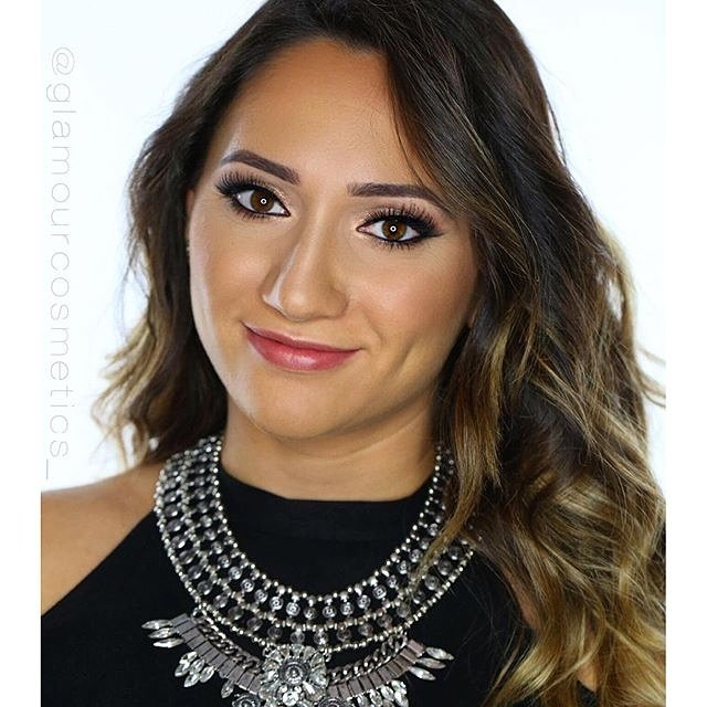 MakeOverShare's tweet photo. #GLAMFRIDAY #TGIF #Repost @glamourcosmetics_ #makeoverboston #chic #trendy #love #beautiful #beauty #makeupartist https://t.co/IkTL2qbZ40