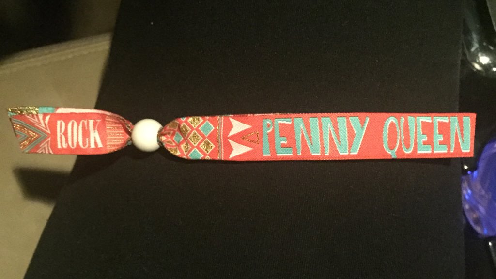 pqsenyaz16's tweet photo. Guess what came in the mail today 😏  #21days #icy #legendary https://t.co/qXGilCSZY2
