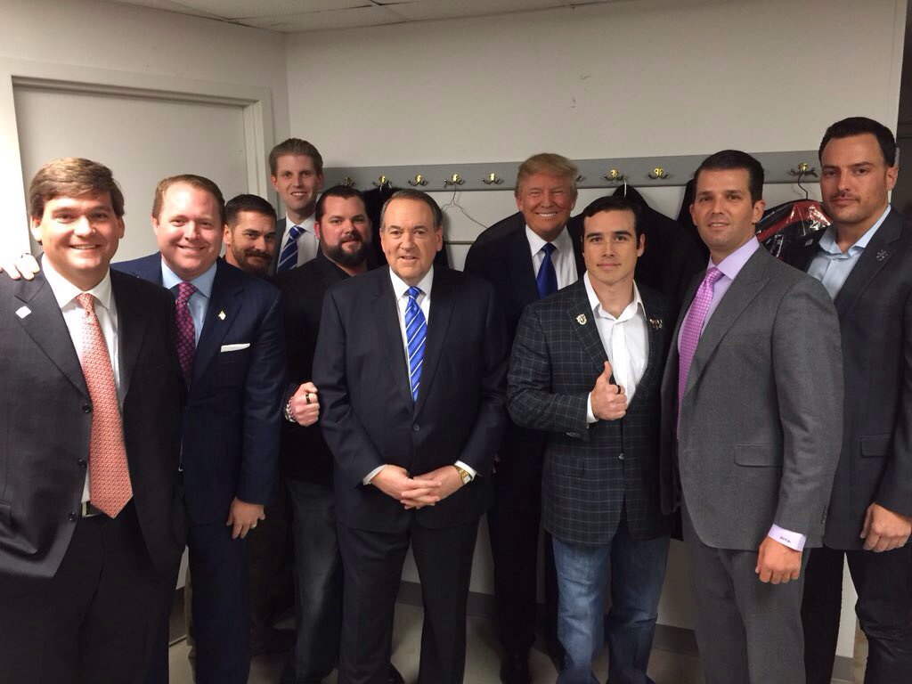 girl_iowagirl20's tweet photo. @realDonaldTrump #VetsForTrump #JohnWayneWalding #JeffKyle #JacobSchick @GovMikeHuckabee @RickSantorum Heroes! https://t.co/G9TIYByFOz