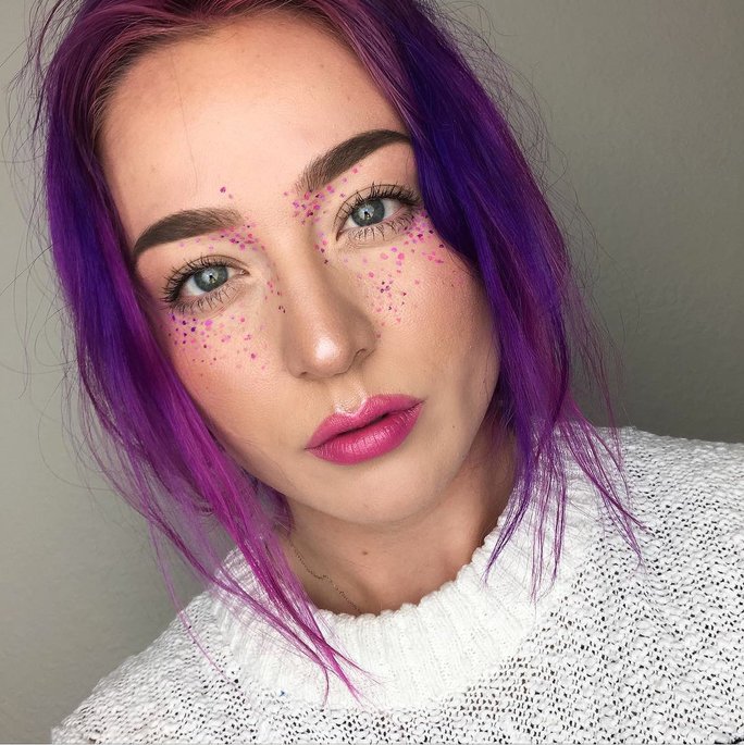 InStyle's tweet photo. Rainbow freckles are the latest beauty trend taking over Instagram: https://t.co/cmZlMNqmN5 https://t.co/fK5A3Wexlx