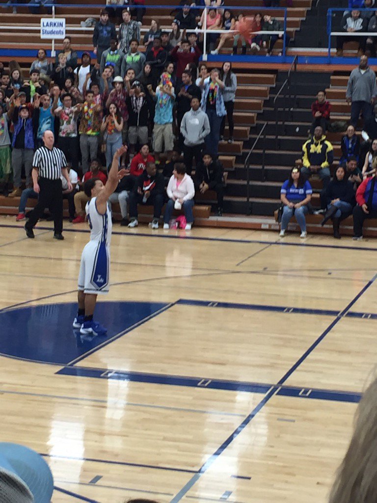 Keyvon shooting for the Geneva technical foul-made them both!