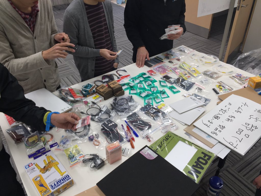 takaratomytoys's tweet image. 【 #タカラトミーおもちゃハッカソン 】
「おもちゃハッカソン」の本戦「ハッカソン」が9:00からスタートしました！
1日目はプロトタイプ製作！ ３Ｄプリンターもスタンバイ完了！
 #toyhack