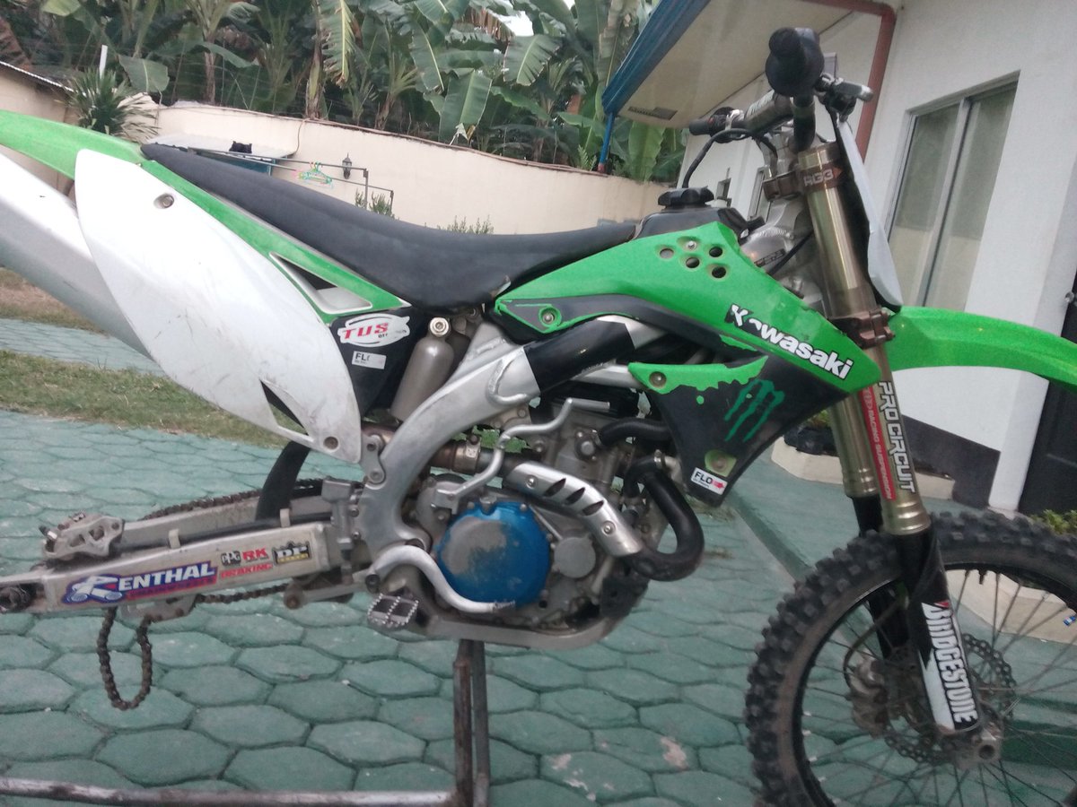 jay_pardz's tweet image. Chill :-P