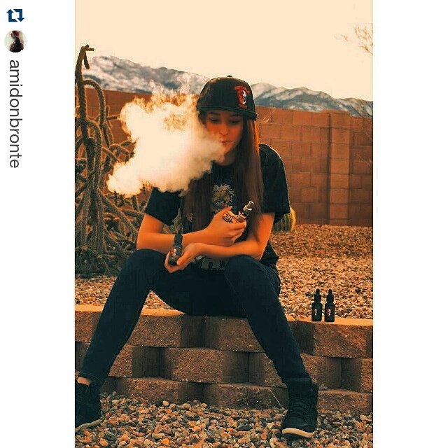 nanciguia's tweet photo. #Repost @amidonbronte
Shout out to @Skulleerozvapor
#vapemodel #dripqueen #modwhore #dripthat #vapequeen https://t.co/QgbChJW98i