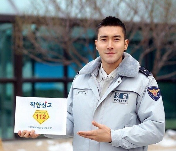 so0mpi's tweet photo. #SuperJunior #Siwon Ranks First  in the ugliest idols poll in 2016 https://t.co/uh5ZR71s24