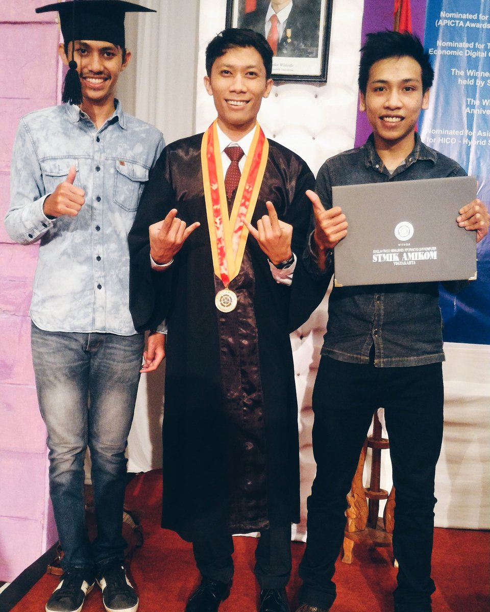 Selamat Wisuda andyRigby,sukses selalu 👏🙌🙌