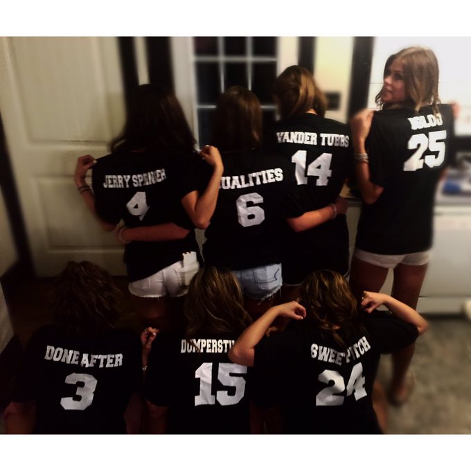 Ready for spring break with these girls!!🙌🏼🎉💜 https://t.co/u6ne4mSEmb<a href="/tag/vegas21"class="tags"><span>#vegas21</span></a>