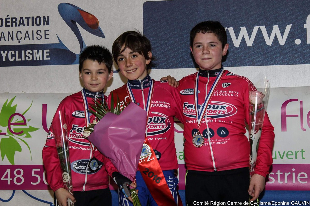 Les deux premiers podium du championnat d'hiver de la Région Centre de l'omnium #twittcyclos  <a href="/Velodrome_brges/">VélodromeCREPSCentre</a>