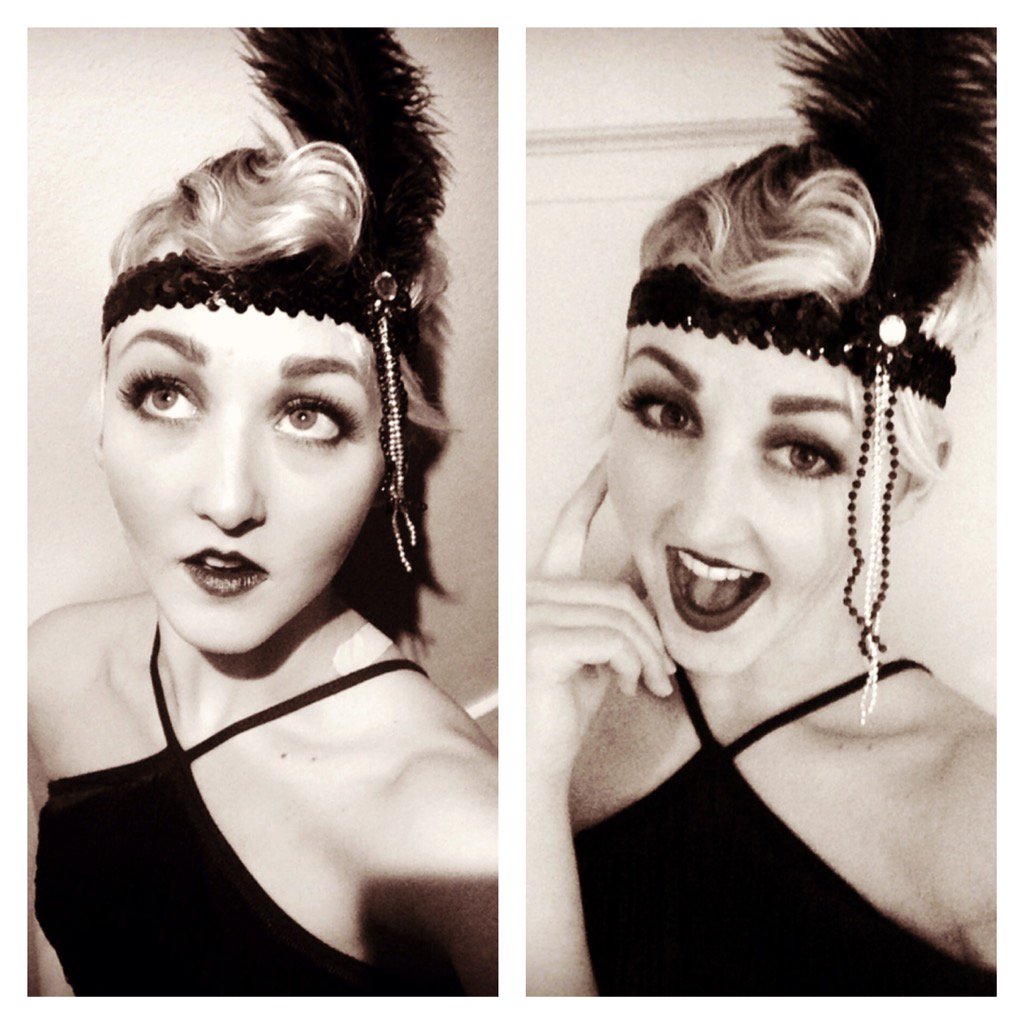 Lolloline's tweet photo. Yesterday was fun 👌 #1920 #greatgatsby #housewarming #party https://t.co/MsOQetbNWk