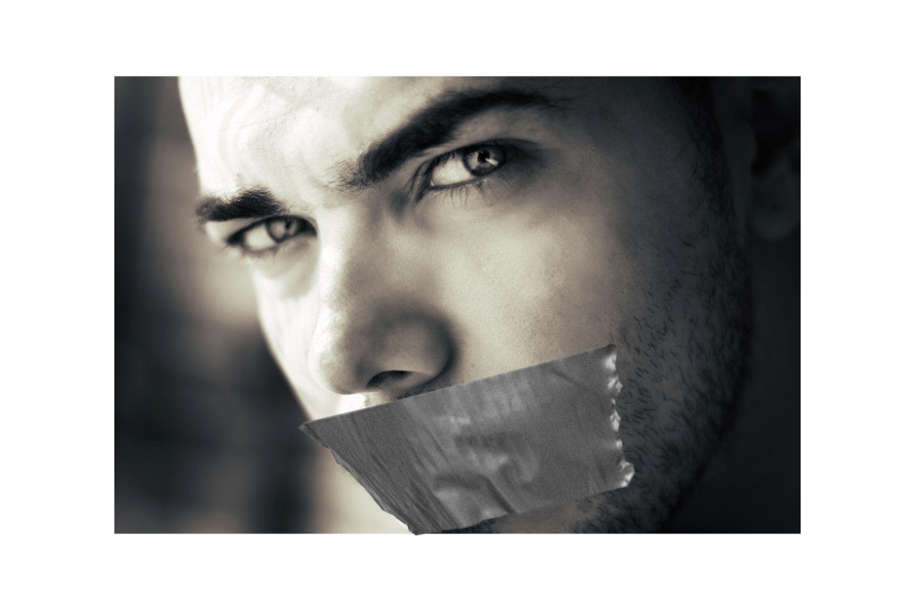girlwriteswhat's tweet photo. Definitely the only argument against political correctness. https://t.co/iRSvDGx7na https://t.co/NPcPOIpOqe