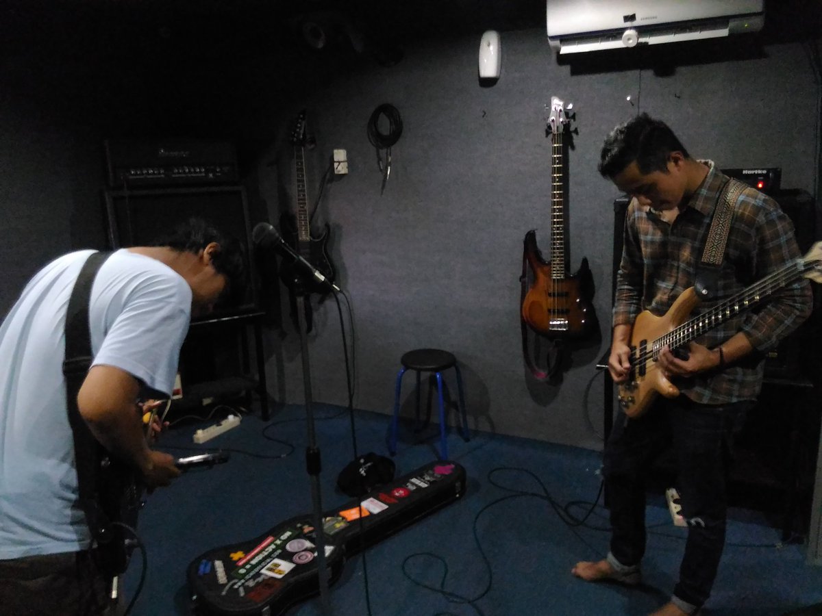 BADASSMONKEY tweet media