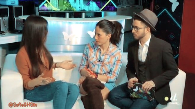 _suesqueen's tweet photo. Sofía ayer en @cazamariposastv . Como te echaba de menos😍😭😍😭#SofiaResponde https://t.co/FlAHvyhpwM