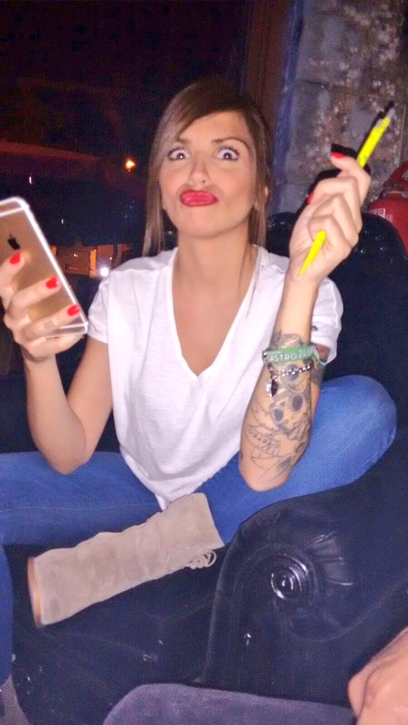 Nunca pierdas la esencia 🐤🐤

#besitos mis niñas 😘 gracias por tanto !!!