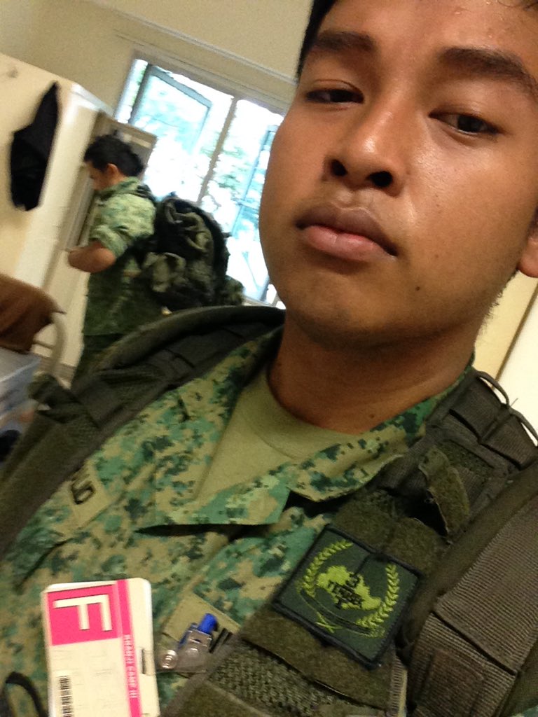 mdxkhalid's tweet photo. Men in green https://t.co/o7fx1QqBeg