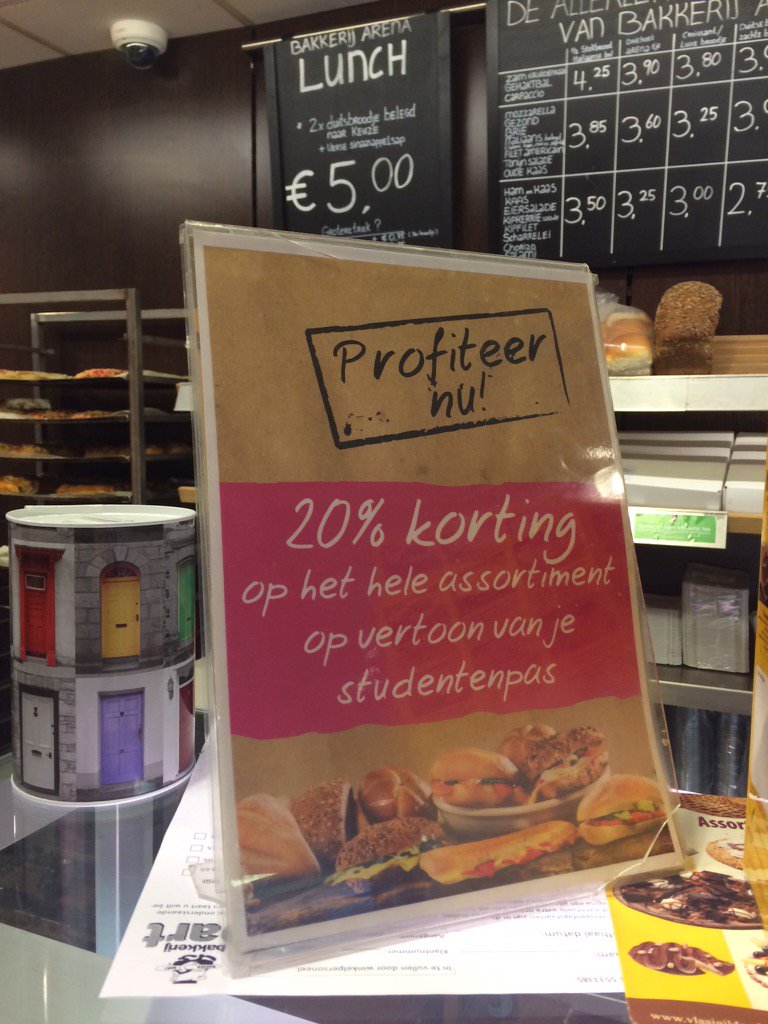 Studenten boffen maar in <a href="/adamzuidoost/">Amsterdam Zuidoost</a>. Ze krijgen ook meer brood voor hun stufi bij bakkerij #Arena