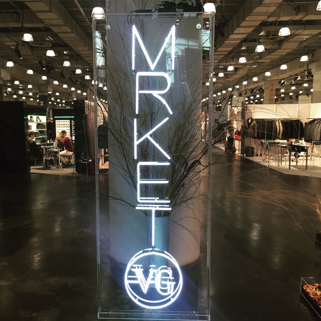 LuckyGuyClub's tweet photo. @mrketshow sourcing menswear https://t.co/P2YfponXUy