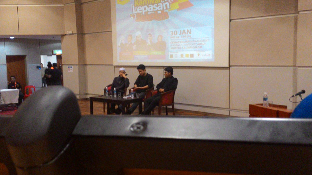 gwapenyerss's tweet photo. #KLS2016 #MSU #KRIM #TARBIAHSENTAP #INFIRU berapa byk hashtag laaa https://t.co/NndBL4B3CE