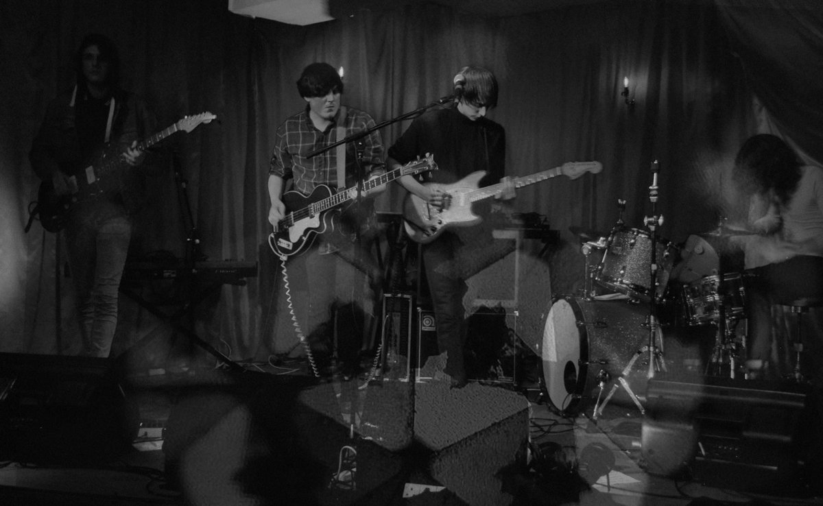 Un peu de #folk #psychédélique ? <a href="/sydkempband/">SYD KEMP</a> est à #LaGrandPlage #Roubaix pour un showcase, par la @CaveAuxPoetes