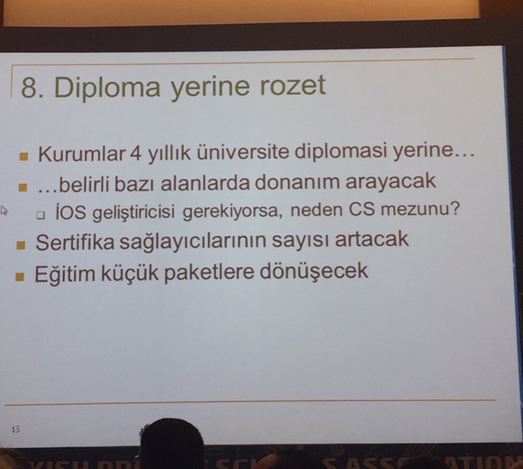 elvantongal's tweet photo. Diploma yerine Rozet . @ErhanErkut Hocam dediğini yaptı yerleşik fikirlerimizi darma duman yaptı. #GAES2016 https://t.co/mJcwSDxdNg
