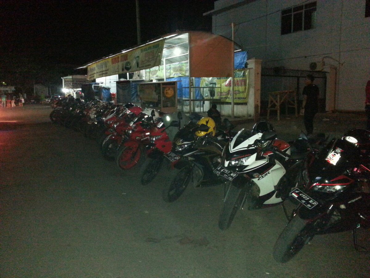CbrBanten's tweet photo. Kopdar CBR Banten 29 Jan 2016 https://t.co/5j7IYoA6Fd